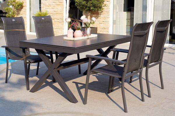 23257  1 aa8b39c7eb36457f8e5ad847ce942ec00dd5e9a8