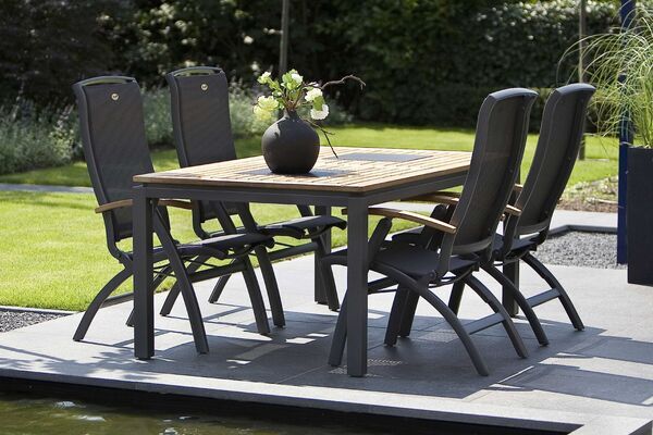 11660-1  4 3bde357568cda7483123a7ddee10fa3d53a35b18