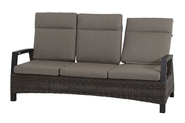 22119  15 b78e14432a9c40fb8b2560a28fb0f4e353706f00