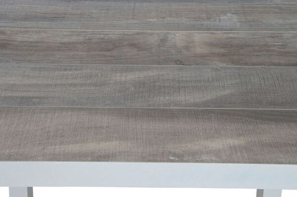 19599-2  3 17e28f6cfa4eb68cc055c7764afbd69a61752f93