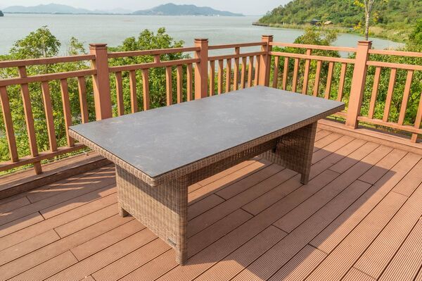 20677  1 4c773d1753cd7b586bb5b294f72f811933460892