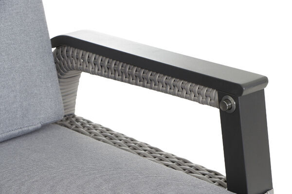 23706  7 7dbffdc5676872de6cc2428b76570003f3ea9c62