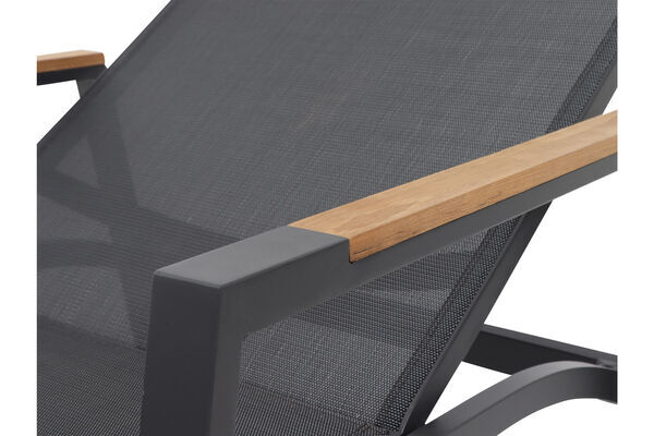 30792  9 3fb763edc063fbe39cd35e7180c6ef25112ab375