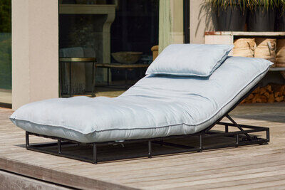 Loungebett Emma, hellblau/schwarz, Alu/Allwetter-Textil, 195x125x30 cm, verstellbar, seitliche Bindekordeln 33811  bRe21X567 ca70bedb318692a5a420c6c8ab863e3f15e7c902